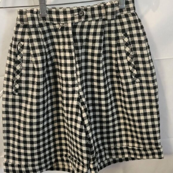 The Limited, Not Worn, Women's Black and White Shorts, Size 12 - Picture 1 of 10